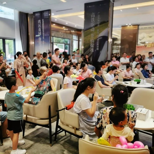 dfaa6fb3-bf82-40ba-8b21-ce74f19c9942