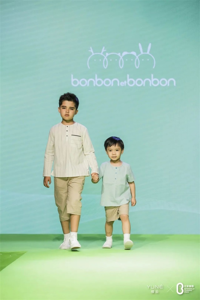 975492d4-7eb2-47f9-94a9-6bf873edf58e