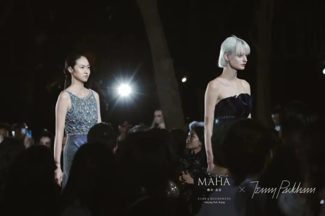 2d43a403-189a-4104-a11a-0d69e9e7146c