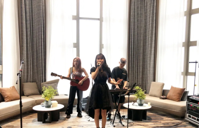 8f5ac083-45f8-4ee1-a154-824e9bf97a7b