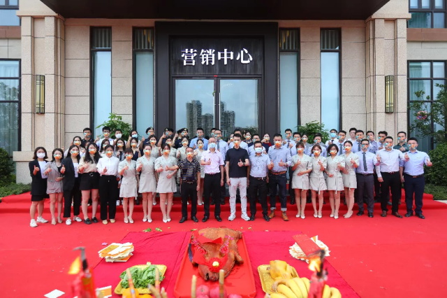 40d8312d-6260-4f3d-81eb-007a57208405