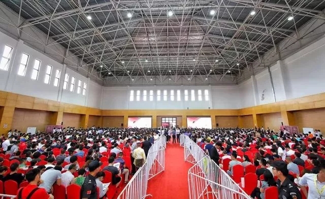 016d9107-e0f4-4487-b9ef-f3bc249c5bb3