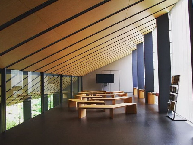 d777eea9-e22a-470a-8aba-54f3c23b31e1