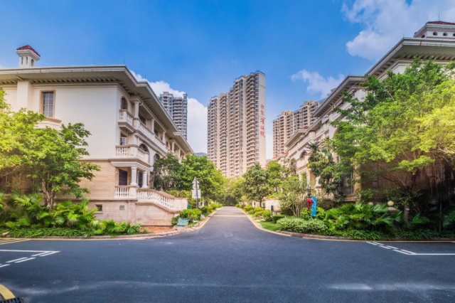 60a0c38b-41ff-4abd-b63c-cb1159739a47