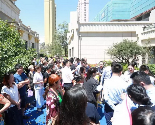 c79ea5ff-3694-4f41-bff5-1b70fdeb5cb1