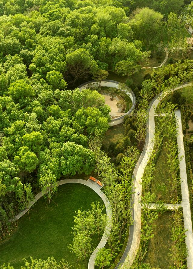 da1f5e0e-7f92-4a46-b435-370d1edaf2fa