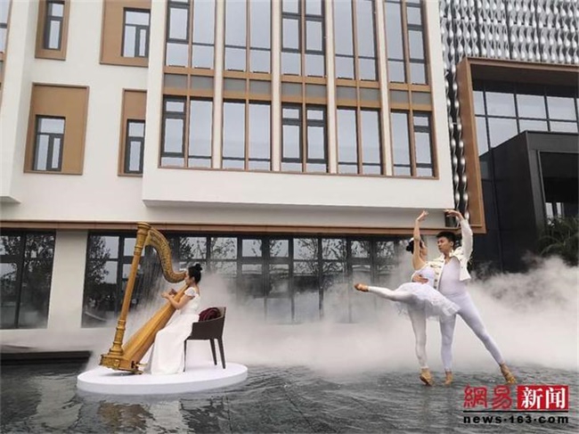 ae057a07-f643-4cf4-a339-e2a8d94a4f8e