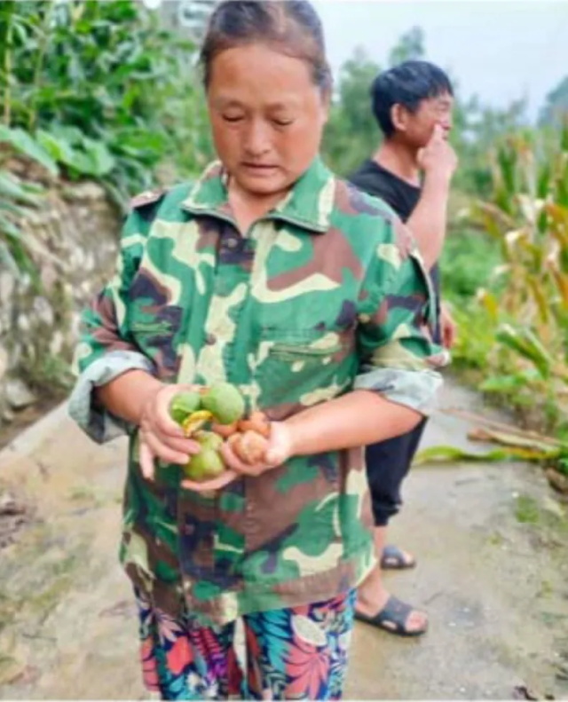 6b5a4759-4e40-459a-a349-f77587ad9e8e