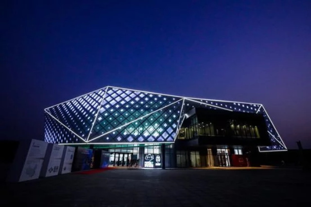 ba3e6f99-4f71-41d4-85ca-1baa19c40d08