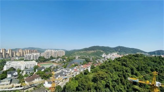 e898d342-4fef-4a93-8d20-b5112e239fa1