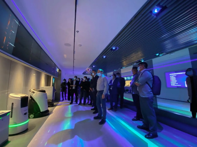 122cc1d8-6e8b-4c5f-baf4-25545f377fdc