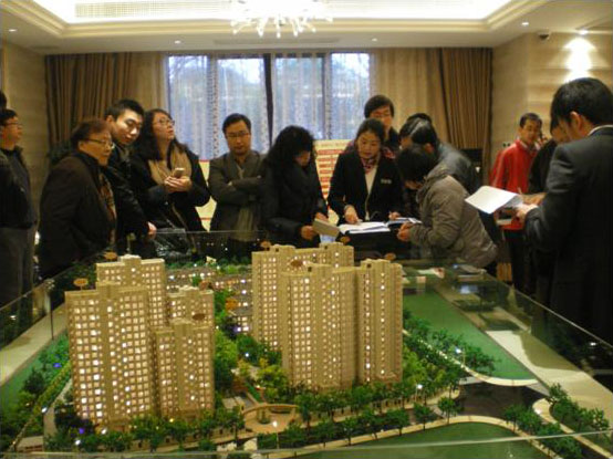 ef3af25d-2727-44f9-86f1-c94e0447695a