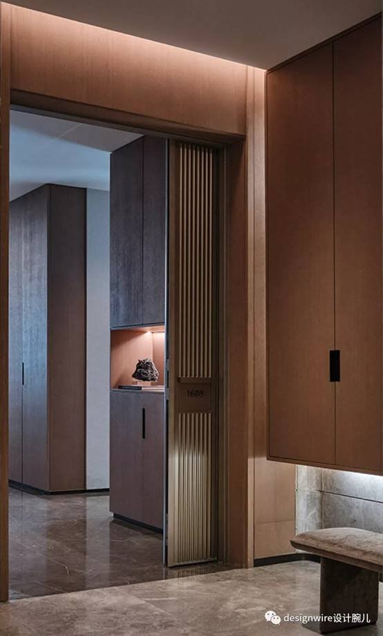 6376930649421508655308027