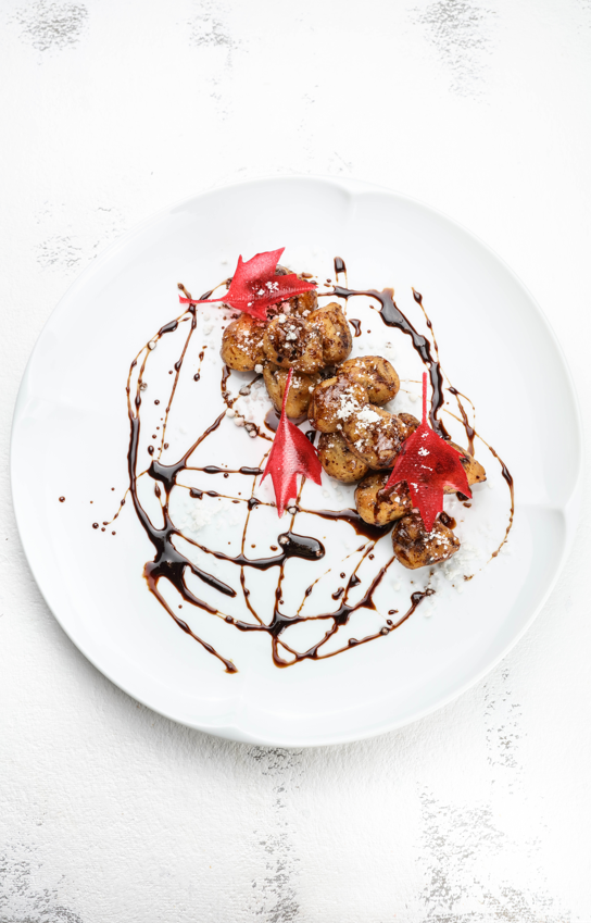 6376930782643035934674820