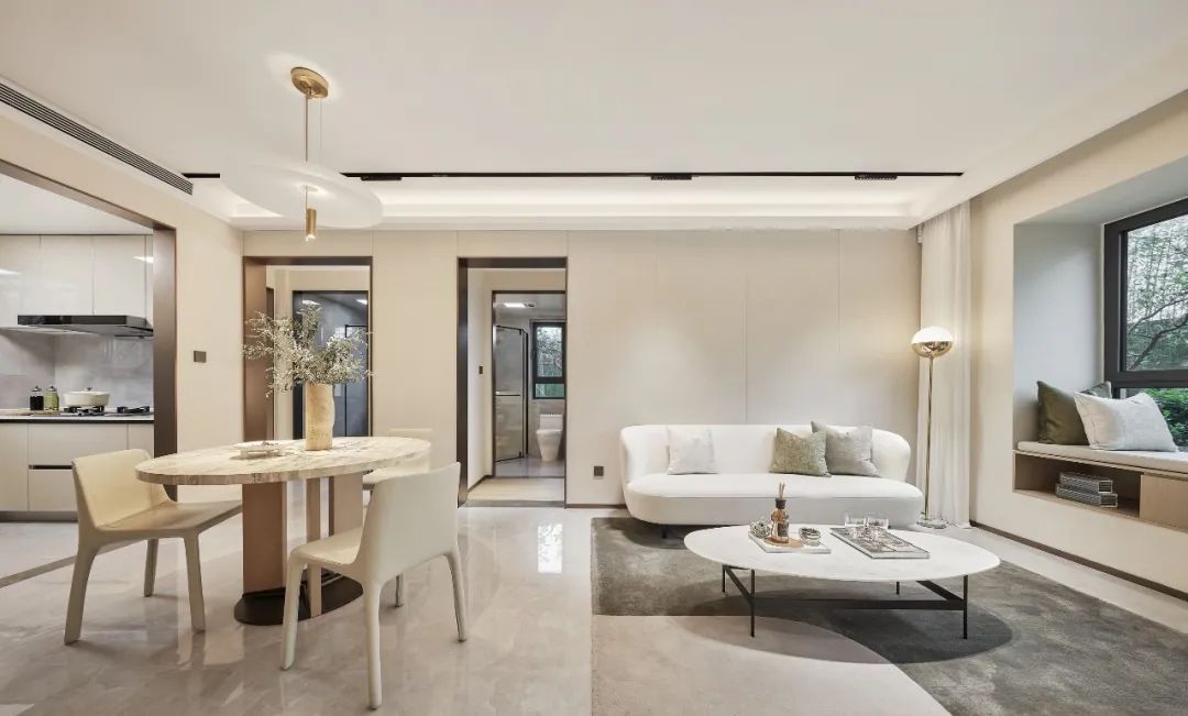 6376931147592753904859437