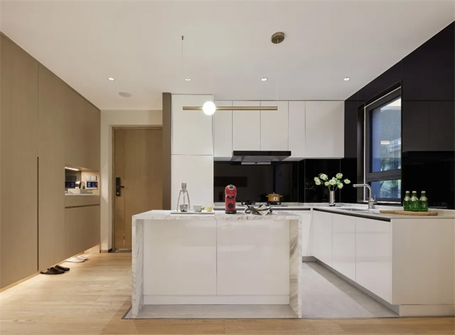 6376931232275804848315114