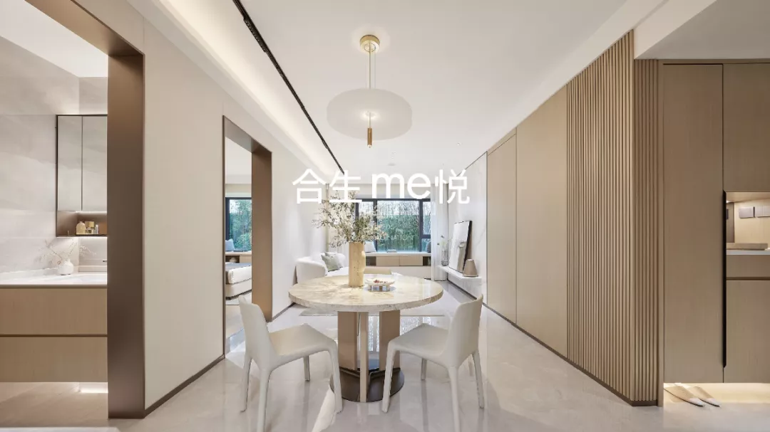 6376939280533608431673310