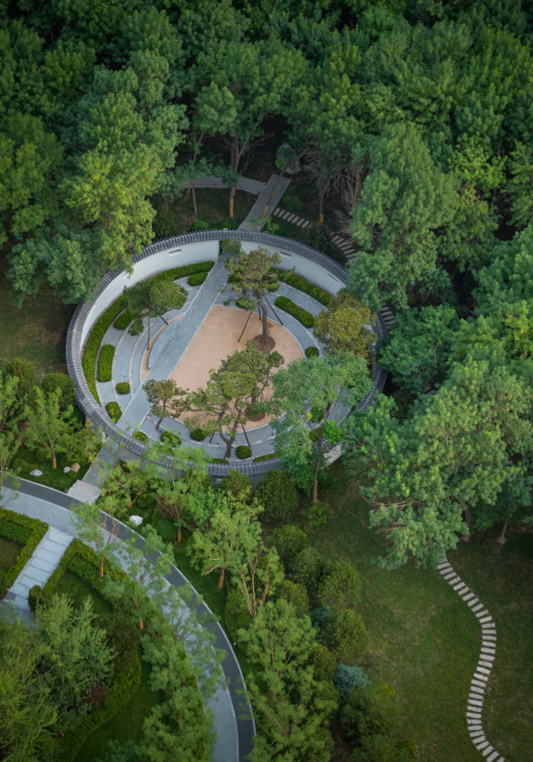 6377222573382050313654890