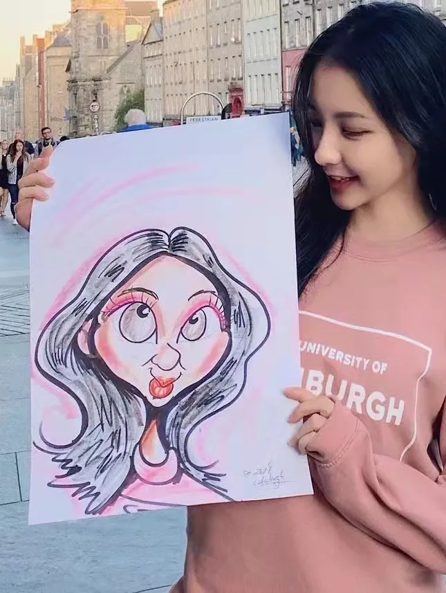 6377222633092402318138016