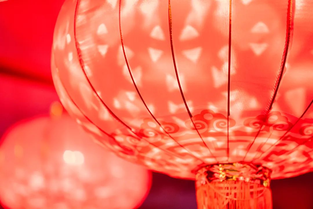 6378302475943796196780572