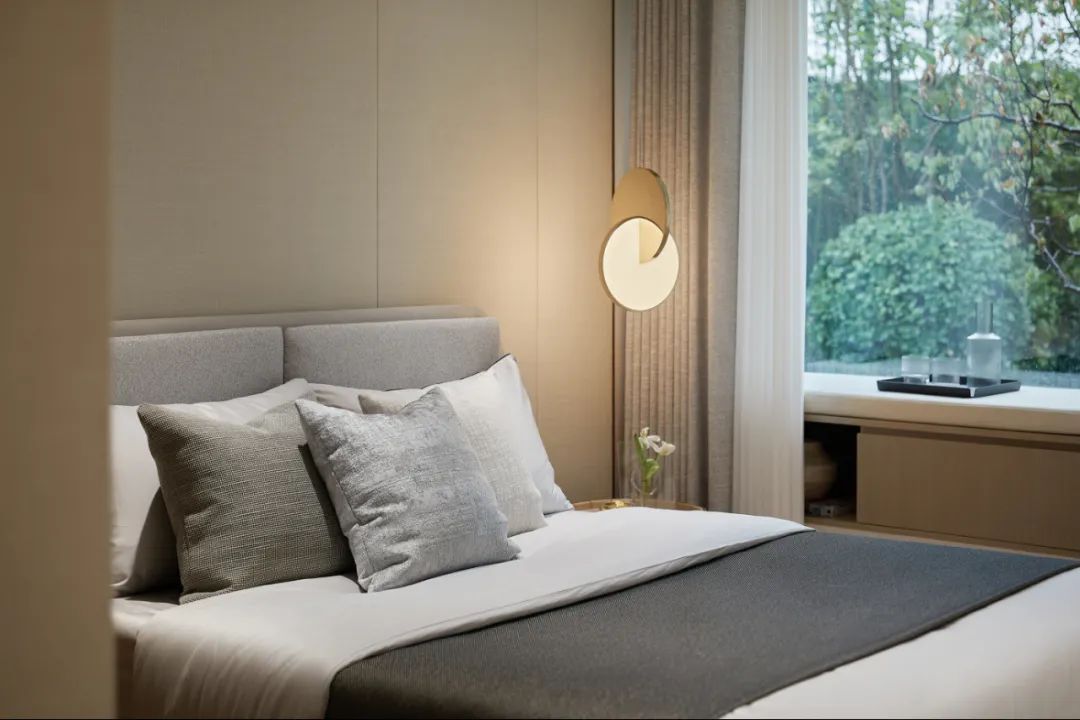 6378304534076915437731283