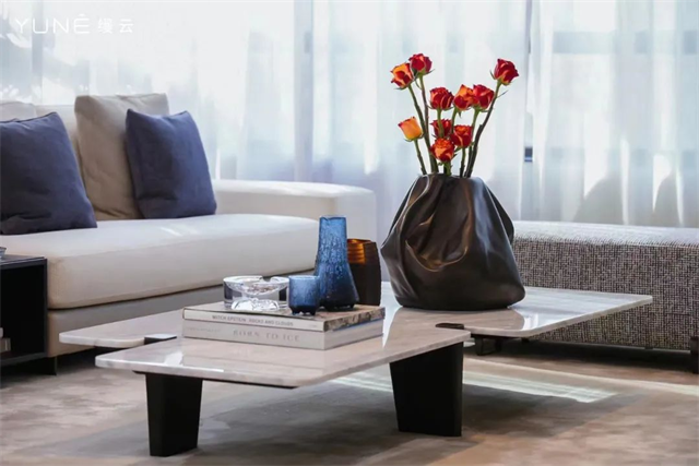 6378796940392927616100275