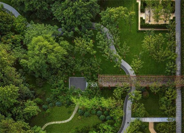 6378797084133402298630781