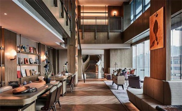 6378797109131856548358461