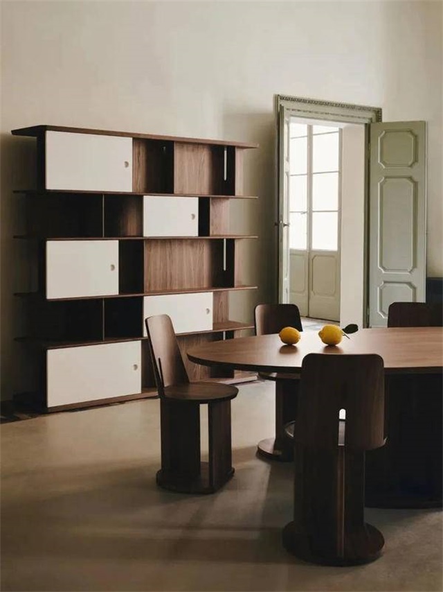 6378797296824030534448488