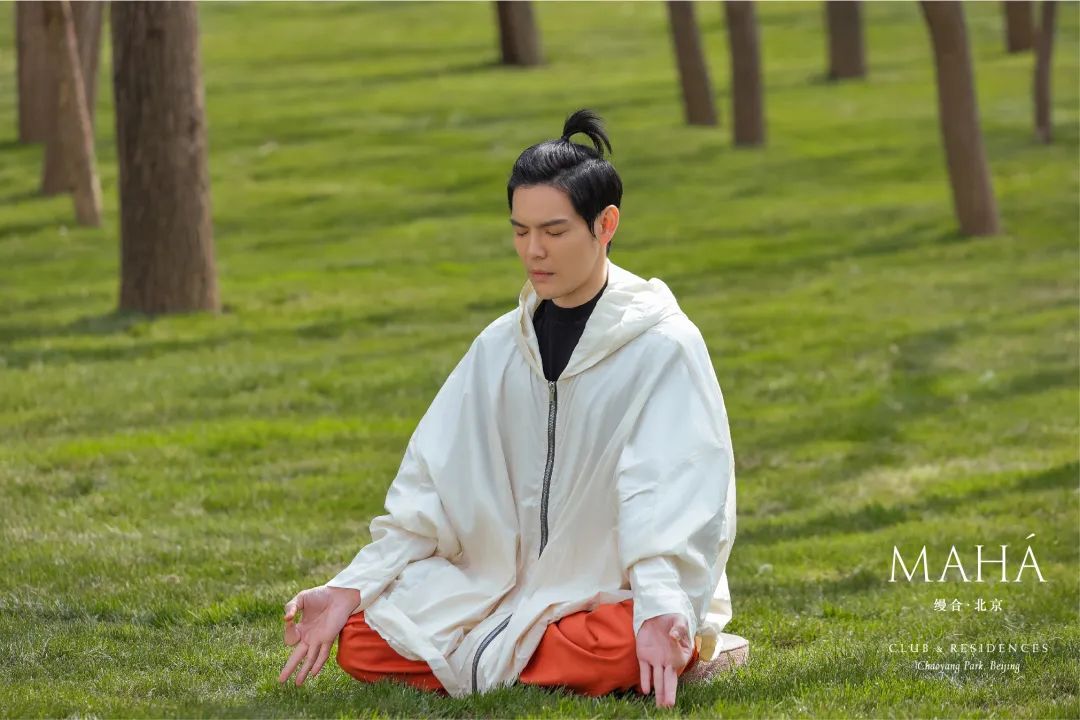 6378806671772553881653176