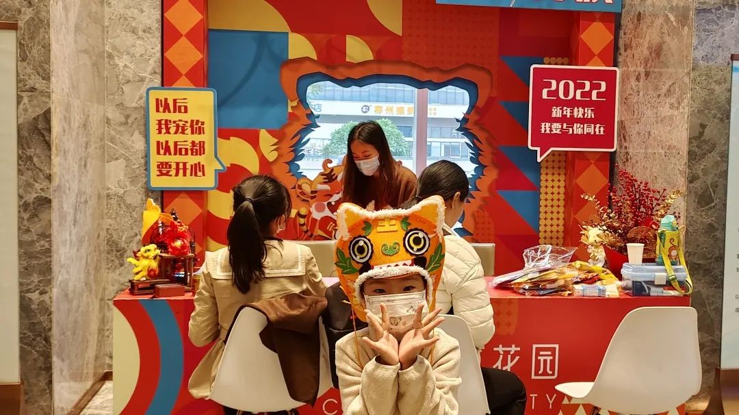 6379012794405432319724471